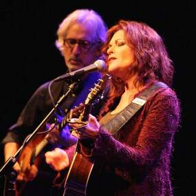 Rosanne Cash with John Leventhal 15.10.2026 Music Hall