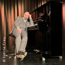 Arnim Töpel - Bluesdenker & Masterbabbler 10.04.2027 SCHATZKISTL – Theater . Kabarett . Club - Im Leonardo Royal Mannheim