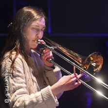 János Löber + Carlotta Armbruster Band 04.10.2026 Lilo im alten Hallenbad