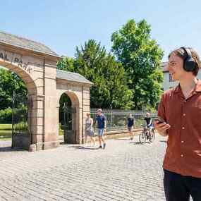 AudaTours Wuppertal Audio-Tour: Cronenberger Chroniken – Industrie, Glaube und Erbe 17.09.2026 Cronenberg Protestant Cemetery