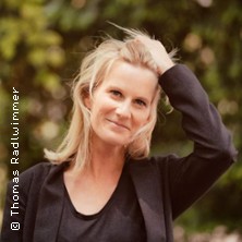 Lucy van Kuhl - Geschickt verpackt | HumorZone 14.03.2027 projekttheater dresden e.V.