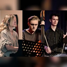 STEPHANIE TROSCHEIT TRIO - Zeitgenössischer Jazz I lyrische Tiefe 01.11.2026 Hinterhofsalon