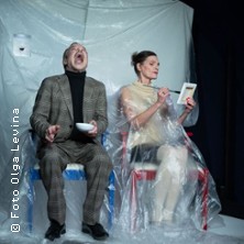 Anderthalb Stunden zu spät 31.12.2026 Theater Oliv