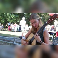 Claudia Roch - Klassische Gitarre im Advent 13.12.2026 Blackbox
